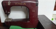 Maszyna do szycia FREIA DDR. 