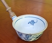 Nabierka Porcelanowa – Wzór Kobaltowy – Drewniana Rączka