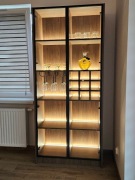 Podświetlana witryna na alkohol / szkło