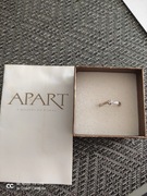 Pierścionek Apart białe złoto z brylantem r.13