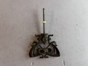 Secesyjna żeliwna antaba do lampy naftowej