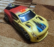 Auto wyścigowe autko do wyścigów 