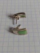 Srebrne kolczyki z zielonym oczkiem