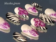 Tipsy migdałki summer 3d press on nails