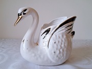 Ceramiczny wazon w kształcie łabędzia – vintage, biały ze złoceniami