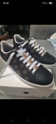 Buty damskie nowe Guess rozmiar 39 Wkładka 24.5