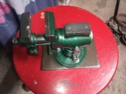 Imadło obrotowe w dwóch osiach 360