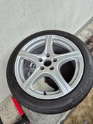 Do sprzedania jest komplet felg z oponami 