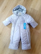 Kombinezon dla niemowlaka ze stópkami i osłonkami na dłonie