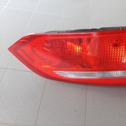 FORD FOCUS MK3 LIFT KOMBI LAMPA TYŁ TYLNA W KLAPĘ LEWA