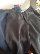 3 szt spodni garniturowych rozmiar 146x2 i chyba 134 