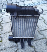 Audi A4 B6 B7 1.8T intercooler/chłodnica powietrza 8E0145805N, strona lewa