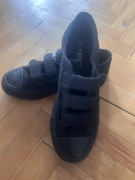 Trampki 38 na rzepy, czarne, nowe, młodzieżowe, dziecięce