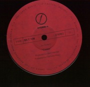 JOY DIVISION - CLOSER