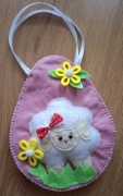 Mini torebka z filcu na wielkanocny prezent urodziny owieczka kwiaty 