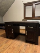 BIURKO z litego drewna (dąb) heban / nero 135x65x77 BDB