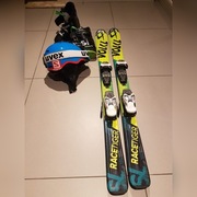 Narty z wiązaniami, buty, kask i okulary