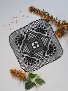 Czarna szydełkowa serweta serwetka kwadratowa