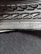 Komplet 2 opon 700/40c + 2 dętki rowerowe 