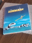 Leo Aldebaran twarda oprawa, folia