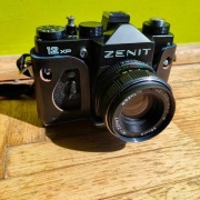 aparat analogowy zenit elkon ,lampa stablitz, komplet  tanio