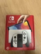 Konsola Nintendo Switch OLED pierwsza generacja (jak nowa)