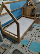 Łóżko domek z materacem używany 160x80