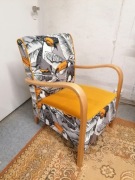 Fotel retro PRL w tukany