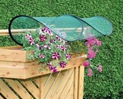 Osłona roślin balkonowych chroni przed gradem, deszczem, wiatrem