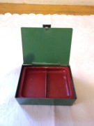 STARA KASETKA METALOWA