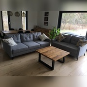 Sofa dwu i trzyosobowa