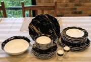 Zestaw obiadowy 28 elementów talerze czarne