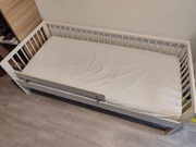 Łóźko Ikea 160x70 z materacem, matą ochronną i prześcieradłem