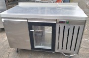 Stół chłodniczy gastronomiczny 137x70x85