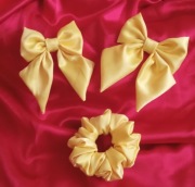 Zestaw prezentowy do włosów satynowe kokardy oraz gumka scrunchie