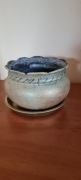 Doniczka ceramiczna w stylu rustykalnym z podstawką  średn 13 cm wys 11 cm