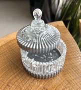 Szkatułka na biżuterię 