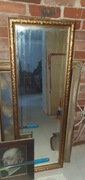 Duże lustro w złotej ozdobnej ramie  Styl barokowy / Antyk