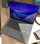 Apple MacBook Pro 2024 14,2" M4 16GB RAM 512GB Dysk