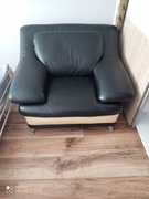 FOTEL z kolekcji KLER tapicerowany  naturalną, czarną włoską skórą