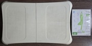 Wii Balance Board + Wii Fit na Nintendo Wii.