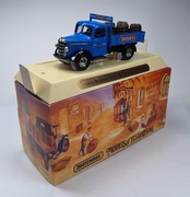 MATCHBOX YGB24 GREAT BEERS OF THE WORLD - BEDFORD STAKE BED TRUCK "TOOHEYS"