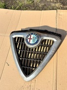Grill przedni atrapa chłodnicy alfa romeo156