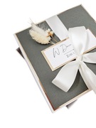 Kartka w pudełku ślub ślubna wesele boho butelkowa zieleń suszone kwiaty