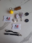 akcesoria breloki smyczki identyfikatory