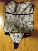 Gorset i stringi 38 / 40 komplet