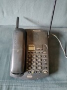 Stary telefon stacjonarny Panasonic kx-tc1520b