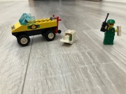 Lego system city town 6325 - Package Pick-up