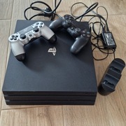 Sony Playstation 4 PRO 1 TB + 2 pady + ładowarka.
