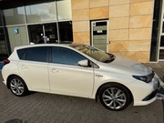 Toyota Auris Prestige Executive Sky View Biała Perła